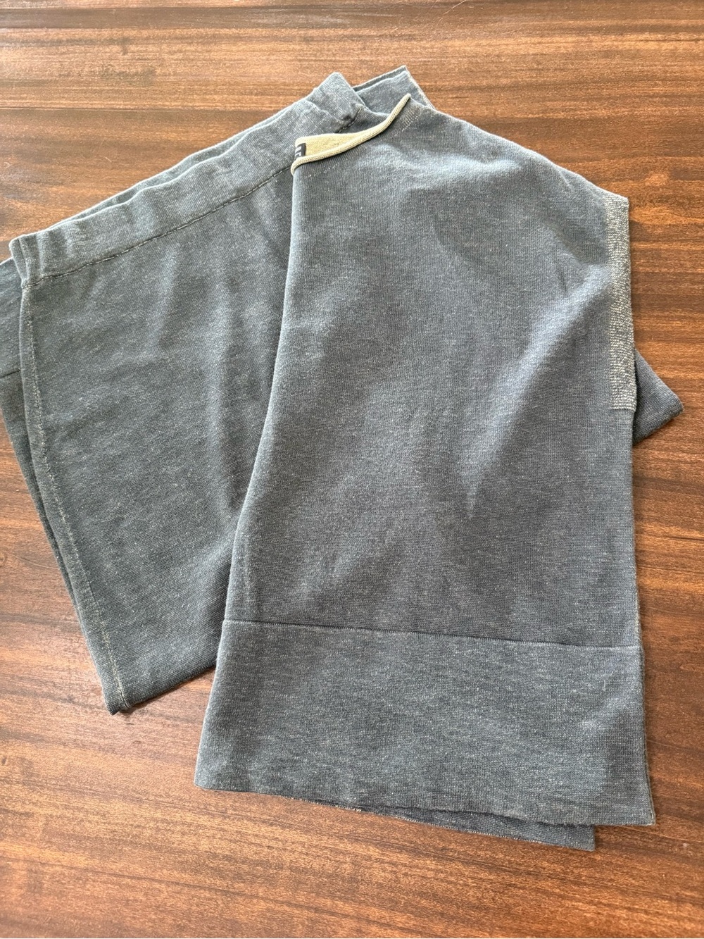 Peruvian Connection Women’s Charcoal Knit Skirt and Blouse Set